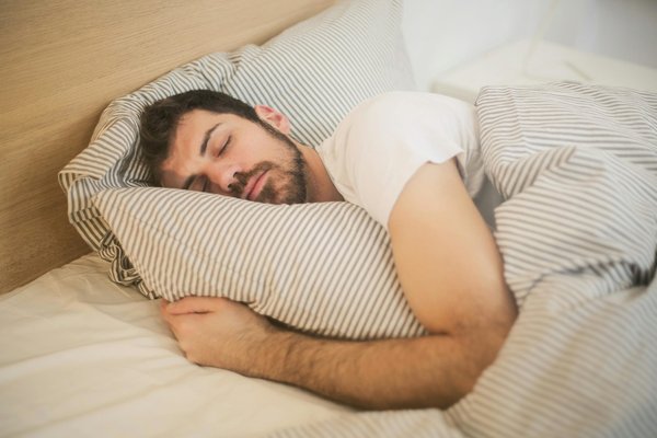 Améliorer votre sommeil naturellement avec noocube